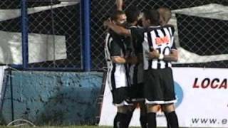 Galo inicia luta pelo bi com vitória de virada em Montes Claros [upl. by Wayne]