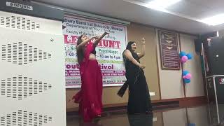 Cblu  MCom  dance performance by Cblu girls  talent hunt Prag07 [upl. by Shane898]