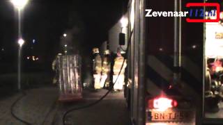 Kledingcontainer in brand Spaansmaat Zevenaar [upl. by Durwin]