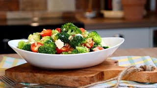 Weltbester BroccoliSalat  so lecker und einfach  Mediterraner BrokkoliSalat  Salat zum Grillen [upl. by Penland929]