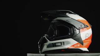 BMW GS Carbon Evo motorhelm  Motorplaza [upl. by Anitroc]