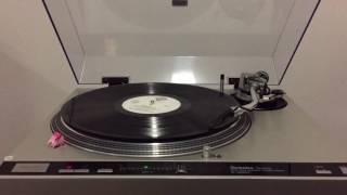 Technics SL 1600 MkII  Supersmooth Autostart and Autoreturn Demo Test [upl. by Adaynek]