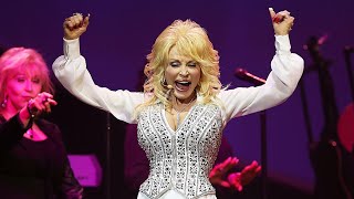 Dolly Parton  Jolene Live [upl. by Sorgalim]