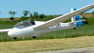 Despegue y Aterrizaje Schleicher ASK 13  Aerosport 2017 [upl. by Drake348]