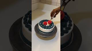 New Beautiful cake decoration cake viralshort ytshorts [upl. by Carine]