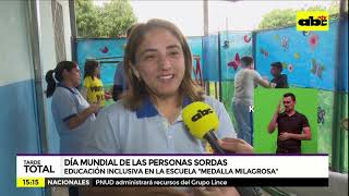 Escuela inclusiva para niños sordos y oyentes [upl. by Ondrej]