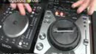 NEW Denon DNS1200 vs Pioneer CDJ400 CDUSBMedia Player [upl. by Good62]