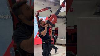 Exosquelette  Bienvenue dans le futur  tools innovation machine technology hilti future [upl. by Ellatnahc]