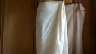 how to wear a mundu  south indian dhoti  wwwkeralastoresin [upl. by Aidin543]