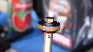 Rock Shox Monarch R Tuning part 1 [upl. by Eibob]