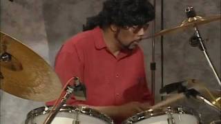 James Gadson Funk RampB Drumming [upl. by Paola]