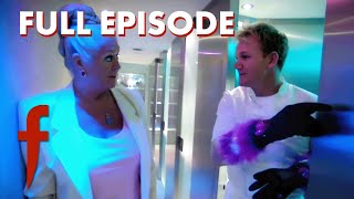 Kim Woodburn Inspects Gordon’s Loos  FULL EPISODE  Season 1  Episode 6  The F Word [upl. by Suez]