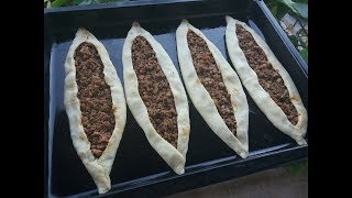 Pide me mish të bluar  Turkish Pizza Pide [upl. by Dina]