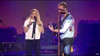 Shakira ft Chris Martin  Me Enamoré [upl. by Naletak979]