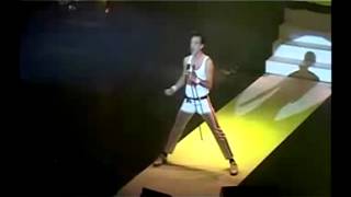 Martín Bossi como Freddie Mercury [upl. by Naitsabes]