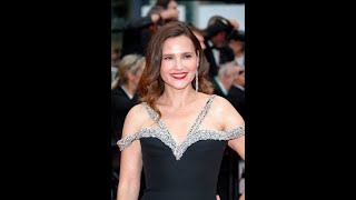 Cannes 2024  Virginie Ledoyen brille de mille feux dans une robe scintillante aux épaules dénudée [upl. by Alecram]