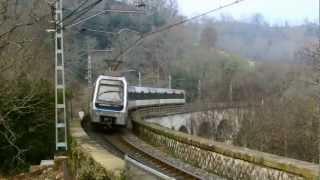 Unidades serie 200 de Euskotren en el viaducto de Orio [upl. by Shiau593]