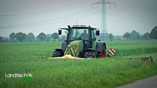 Diesel Rasentraktor mit Heckauswurf  John Deere X950R [upl. by Aisercal]