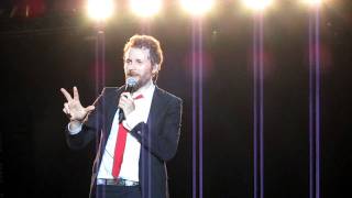 JOVANOTTI DEDICA LA CANZONE quotORAquot ALLA PICCOLA MATILDE [upl. by Baelbeer]