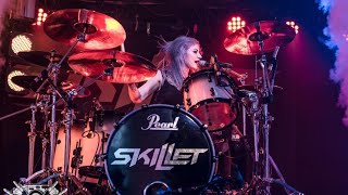 Skillet  “The Resistance” live 2017 [upl. by Ardnalak]