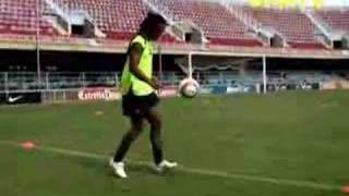 ronaldinho direkle pinpon [upl. by Damas108]