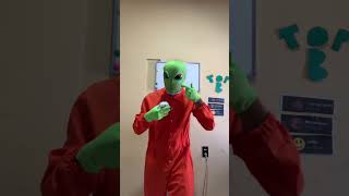 Asaltan a Alien en Mexico [upl. by Zsamot557]