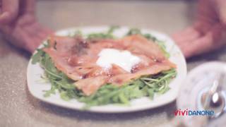 Salmone veloce con salsa allo yogurt  ViviDanoneit [upl. by Mogerly]