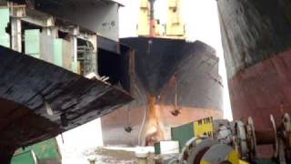 2009 09 03 Alang Scrapping yard Suez Express beaching 6 MOV03055 [upl. by Aleak]