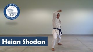 1º kata Heian Shodan [upl. by Youngran682]