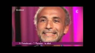 Tariq Ramadan discrédite Alain Finkielkraut en 2 minutes [upl. by Groscr]