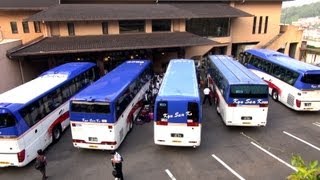 この状態からどうやって転回すんのよ？？ How to maneuver tourist bus in tight situation 九州産交 観光バス動画 Tourist Bus movie [upl. by Htebharas]