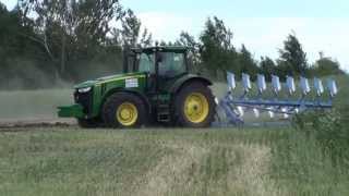 JOHN DEERE 8310R подготовка поля к севу [upl. by Vina738]