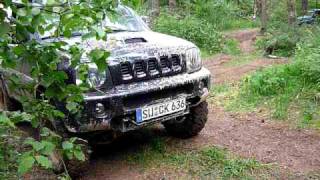 Suzuki Jimny OffRoad  Xenosch erschreckt alle inkl sich selbst [upl. by Isyak]