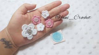 Mini flores a Crochet 3 tipos diferentes de Flores  paso a paso [upl. by Yelra]