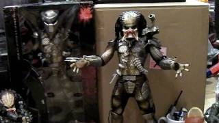 Neca 18quot 14 scale PREDATOR FIGURE review vs Hot Toys Arnold Schwarzenegger sized toy [upl. by Burdelle]