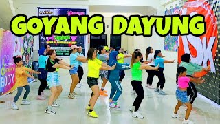 GOYANG DAYUNG  TIKTOK VIRAL  SENAM KREASI  CHOREO ZIN CHICIE [upl. by Leiuqese89]