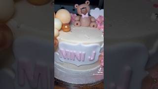 Babyshower taart voor Mini J 🩷 veganamsterdam cake vegandesserts cakedecorating veganbaking [upl. by Bledsoe861]