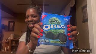 Review of Limited Edition Mint Oreo Cookies [upl. by Itsyrk]