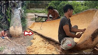 ទូកត្នោតខ្មែរទំហំធំទទឺង15មែត្រមានតែមួយដើមគត់ស្រុកខ្មែរចំណាយពេល4ថ្ងៃទើបធ្វើរួច😱🥰 [upl. by Croft]