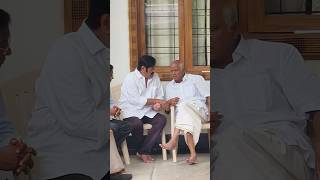 Raghu babu amp venkatesh Consoles RajendraPrasad on the demise of his daughter [upl. by Hime67]