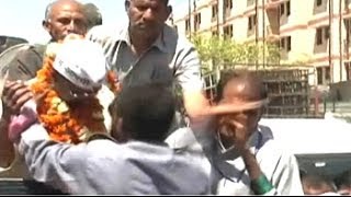 Arvind Kejriwal slapped again while campaigning in Delhi [upl. by Nivre]