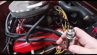 Spark Plug Wet Fouling and Compression Test on the International Scout  Part 1 [upl. by Sivar332]