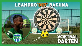 James Bond schiet toch ook nooit mis LEANDRO BACUNA probeert Voetbaldarten [upl. by Ahsatsan]