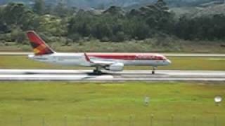 Despegue de un 757200W de Avianca en SKRG [upl. by Griffy]