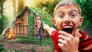 Jai ENFIN construit une cabane dans la jungle de Tahiti  en immersion dans la jungle [upl. by Bartosch]