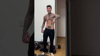 Fedez si lamenta della sua domenica e parla col cane [upl. by Alexander]