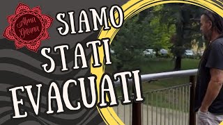 SIAMO STATI EVACUATI [upl. by Akamahs]