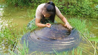 I awakened the pearl clam that had been sleeping for a hundred years and it brought me great wealth [upl. by Roxine]