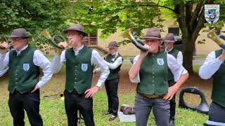 Die Jagdhornbläser Fürstenfeldbruck spielen an der Kapelle St Georg Gut Roggenstein in Emmering [upl. by Elacim]