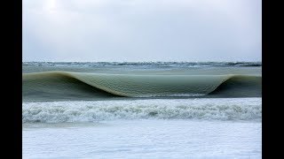 Surfear en olas de hielo [upl. by Itsirhc889]